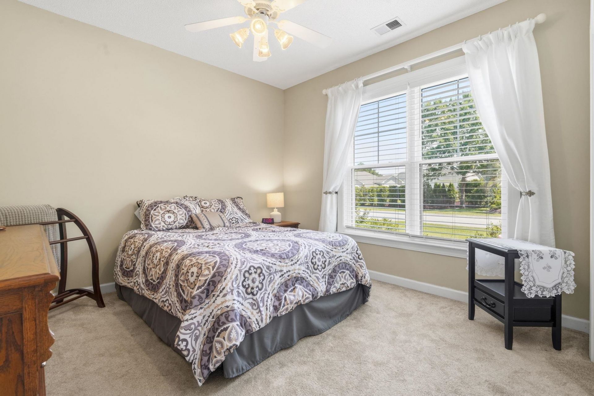 2911 Winding River Rd. Photo 26