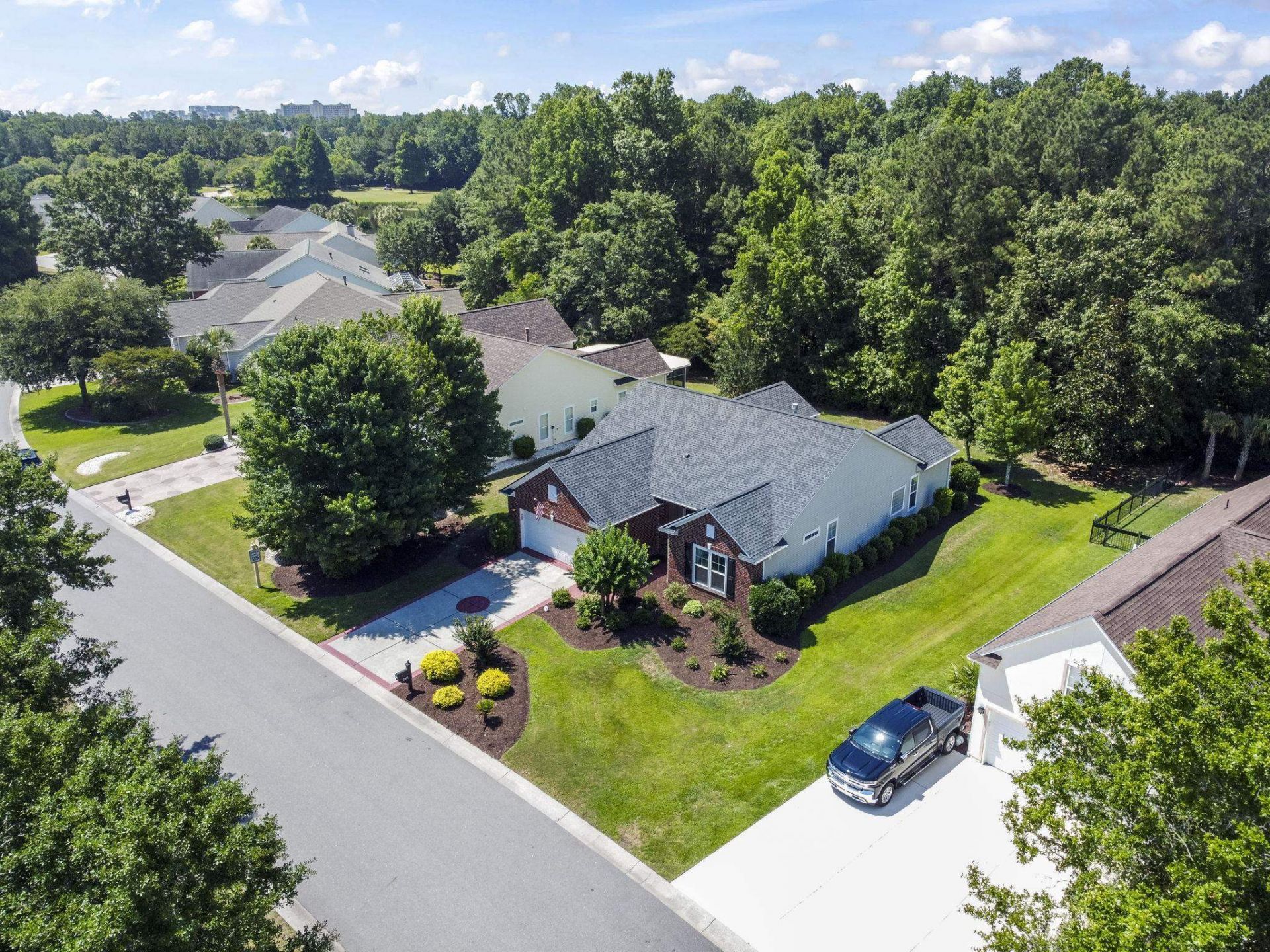 2911 Winding River Rd. Photo 3