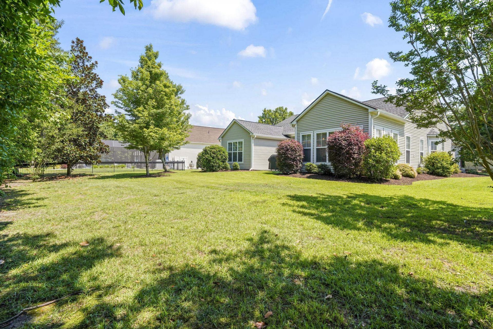 2911 Winding River Rd. Photo 39