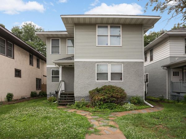 609 Snelling Avenue N, Saint Paul, MN 55104