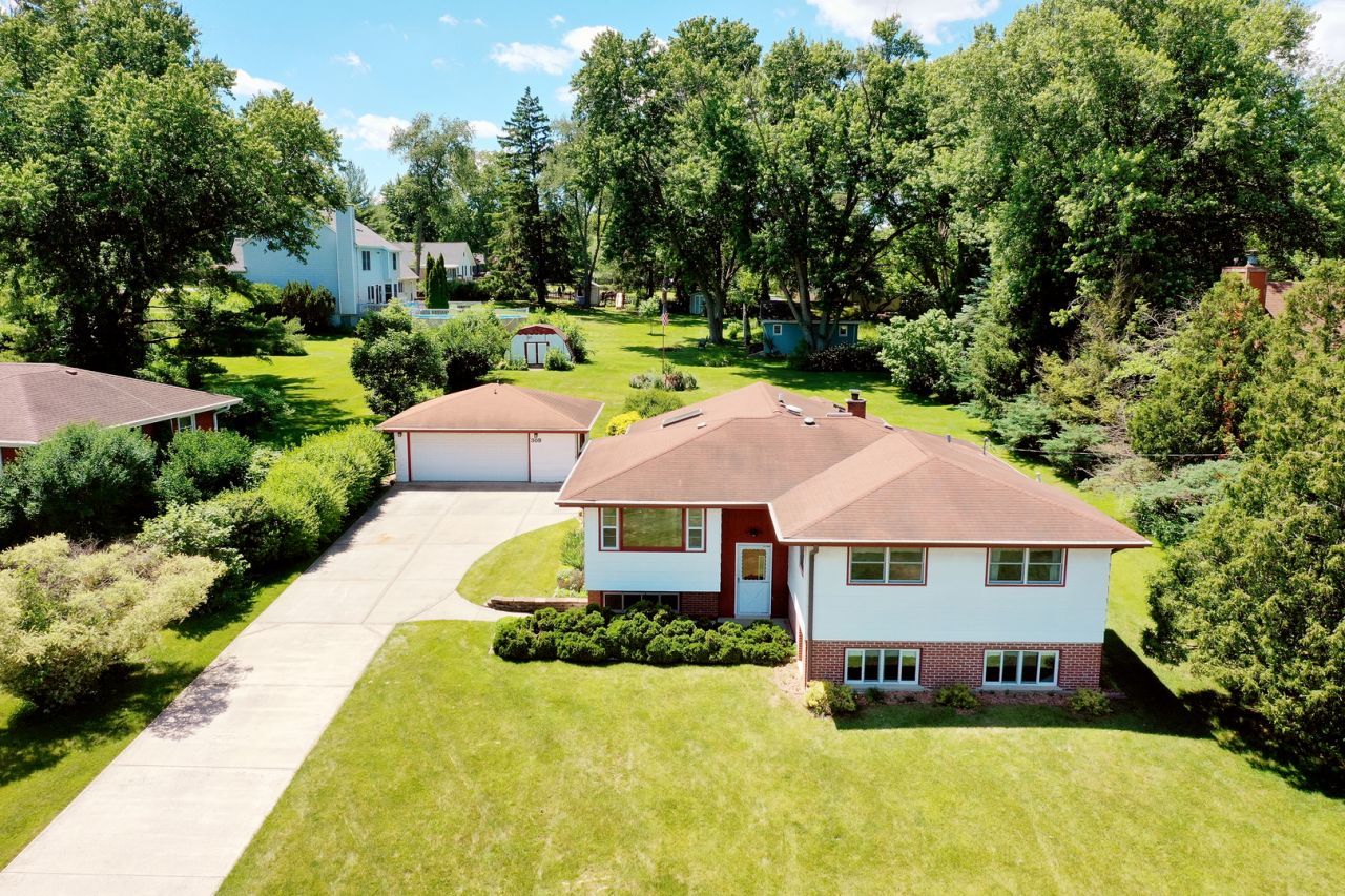 309 E Circle Drive, New Lenox, IL 60451 Main Photo