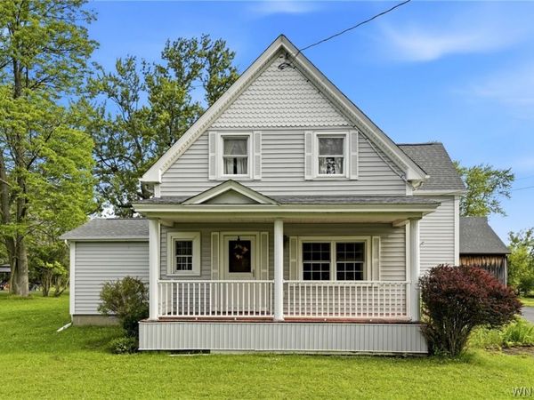 280 Bullis Road , West Seneca, NY 14224