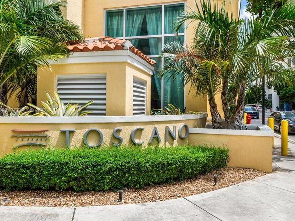 7375 SW 90th St , Unit TH107, Miami, FL 33156