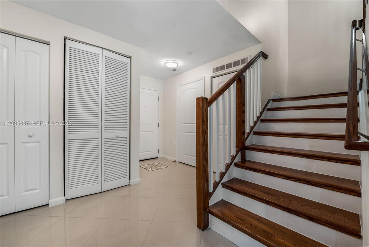 7375 SW 90th St , Unit TH107, Miami, FL 33156 Photo