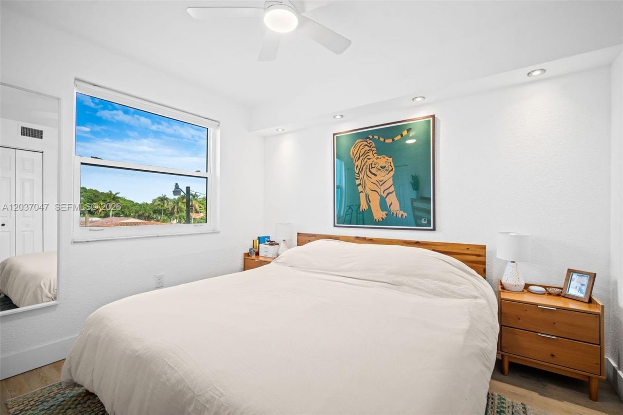2575 SW 27th Ave , Unit 304, Miami, FL 33133 Photo