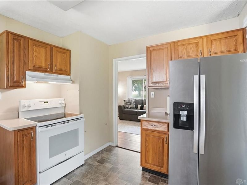 1677 Falke Drive, Dayton, OH 45432 Photo 11