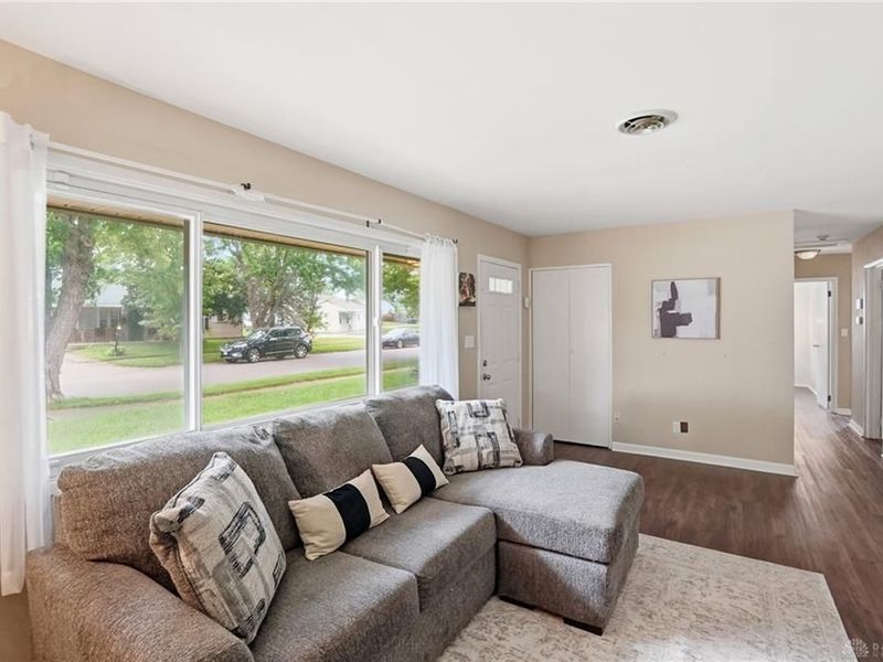 1677 Falke Drive, Dayton, OH 45432 Photo 6