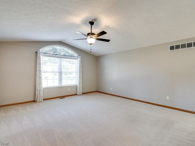 357 Woodbury Circle , Dalton, OH 44618 Photo 8
