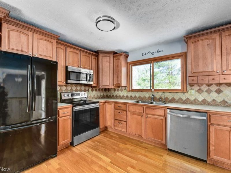 13286 Boston Road , Strongsville, OH 44136 Photo 12