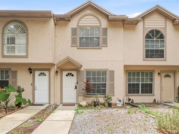 2209 FLETCHERS POINT CIRCLE , TAMPA, FL 33613