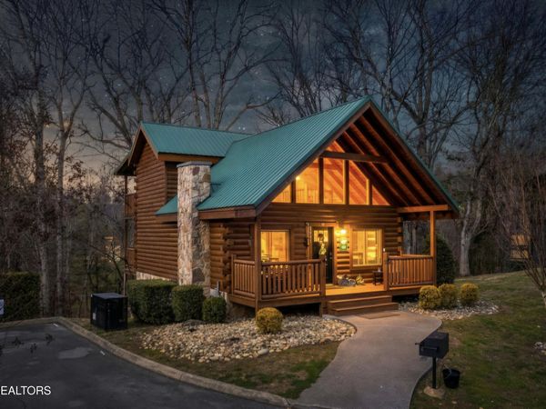 1644 Little Cabin Loop, Sevierville, TN 37862