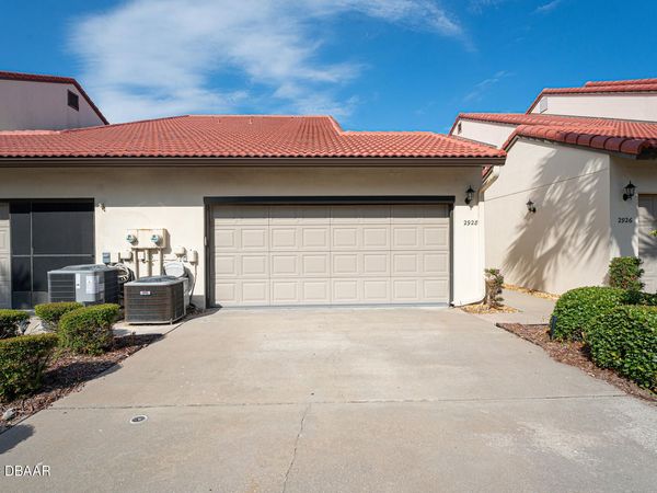 2928 Sea Oats Circle, Daytona Beach Shores, FL 32118
