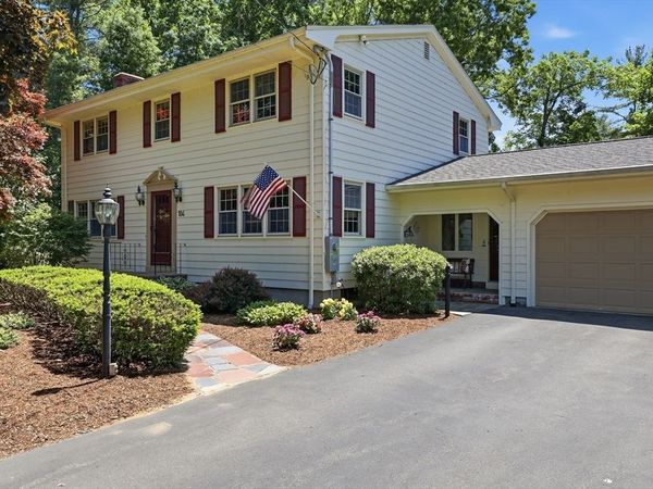 104 Jackson Dr, Raynham, MA 02767