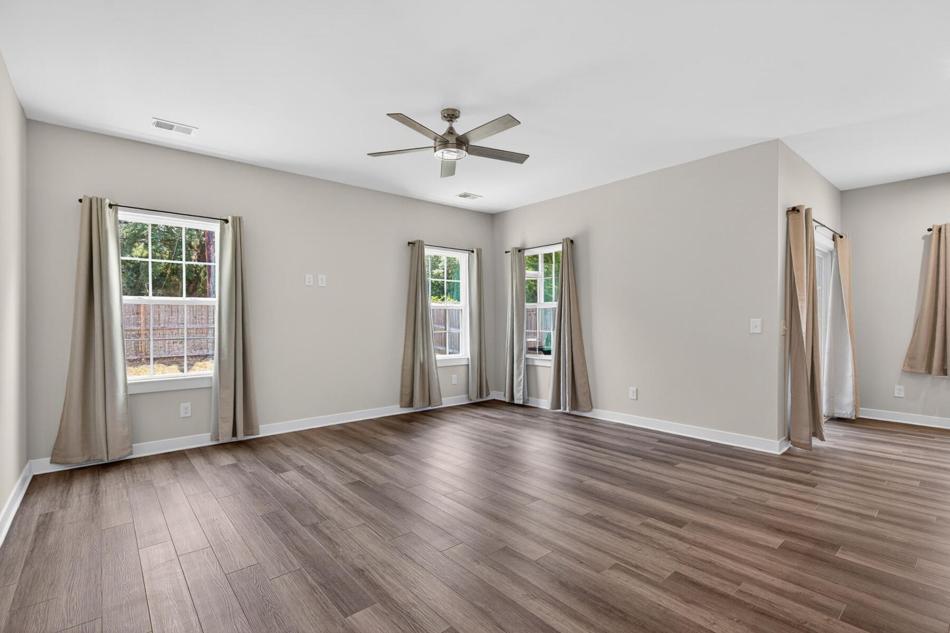 151 Country Oaks Lane Photo 17
