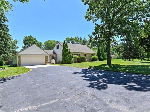 W156N8008 Pilgrim ROAD, Menomonee Falls, WI 53051