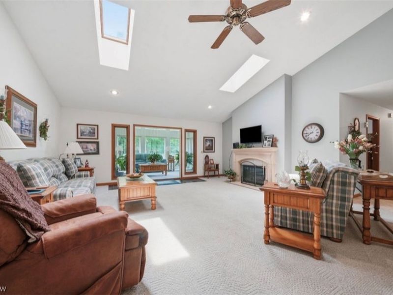 3556 Lake Road, Conneaut, OH 44030 Photo 10