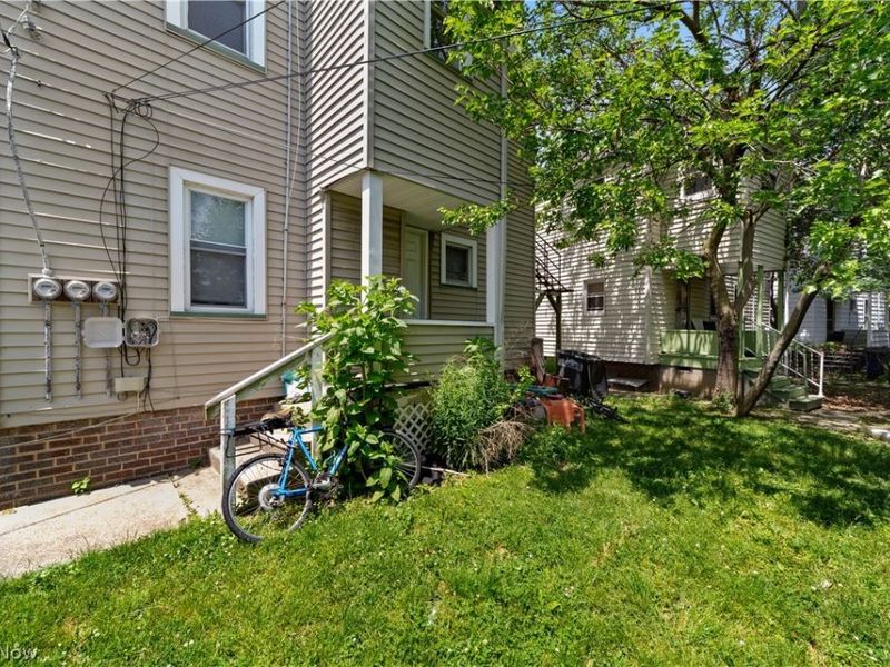 1279 Idlewood Avenue , Lakewood, OH 44107 Photo 5