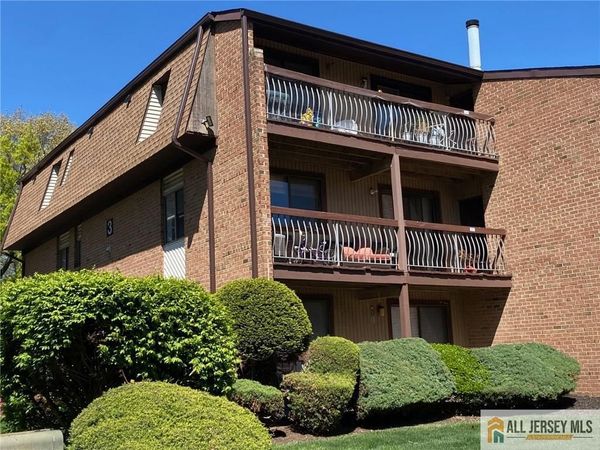 301 Edison Glen Terrace, Edison, NJ 08837