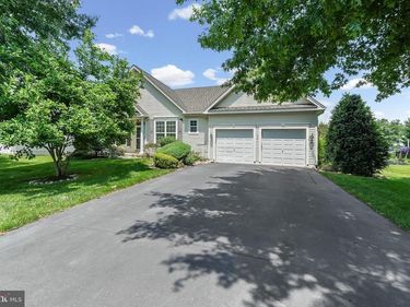 647 MARTIN DRIVE , AVONDALE, PA 19311