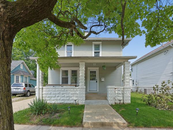 23 Pound Street , Newark, OH 43055