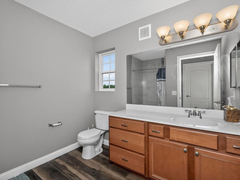 588 Ivy Ridge Drive, Newport, KY 41076 Photo 12