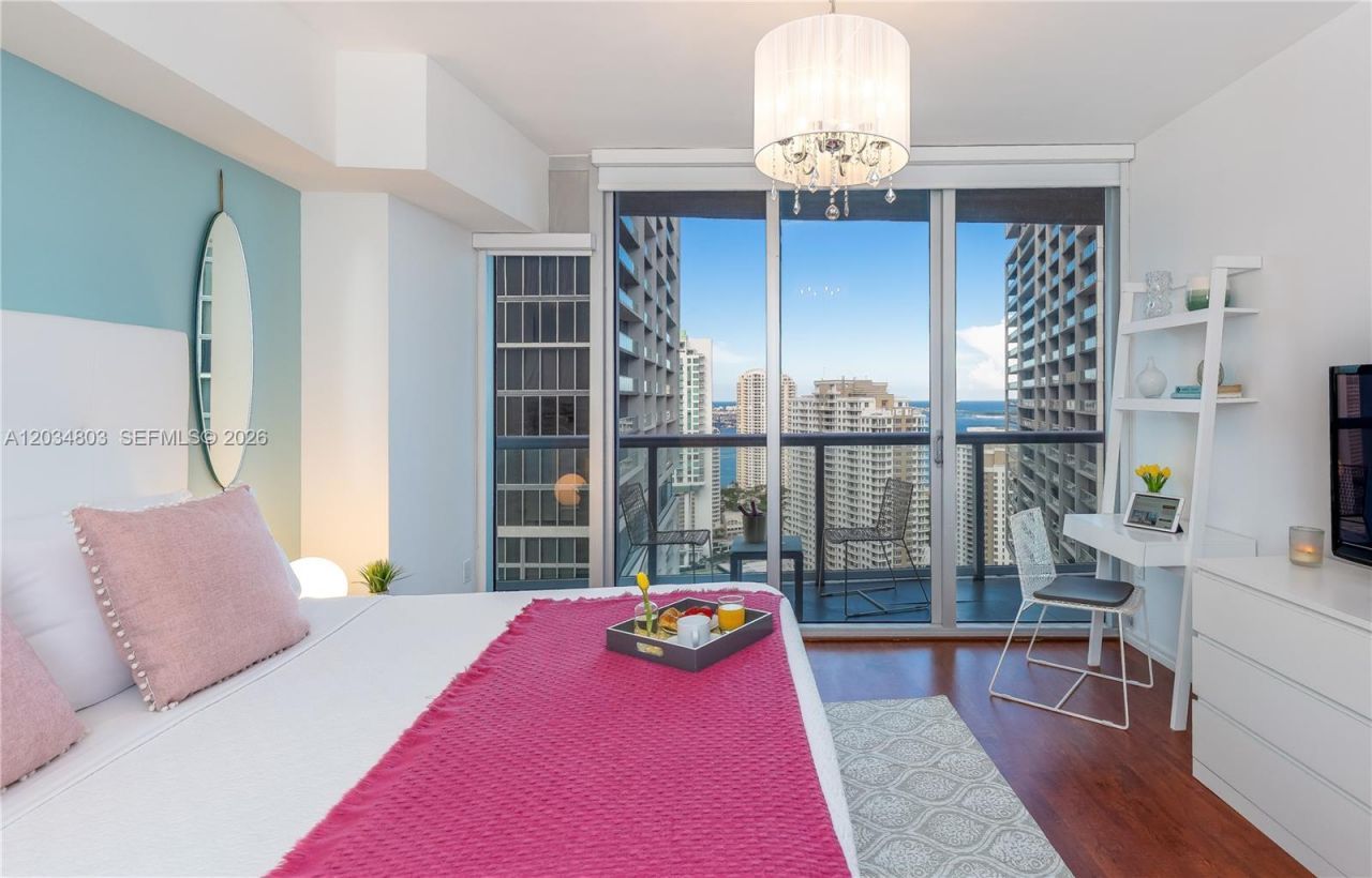 485 Brickell Ave , Unit 3211, Miami, FL 33131 Photo