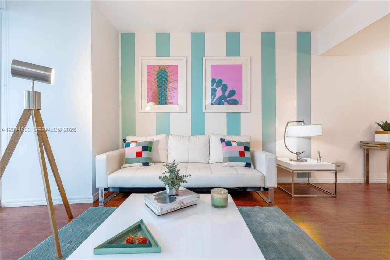 485 Brickell Ave , Unit 3211, Miami, FL 33131 Photo