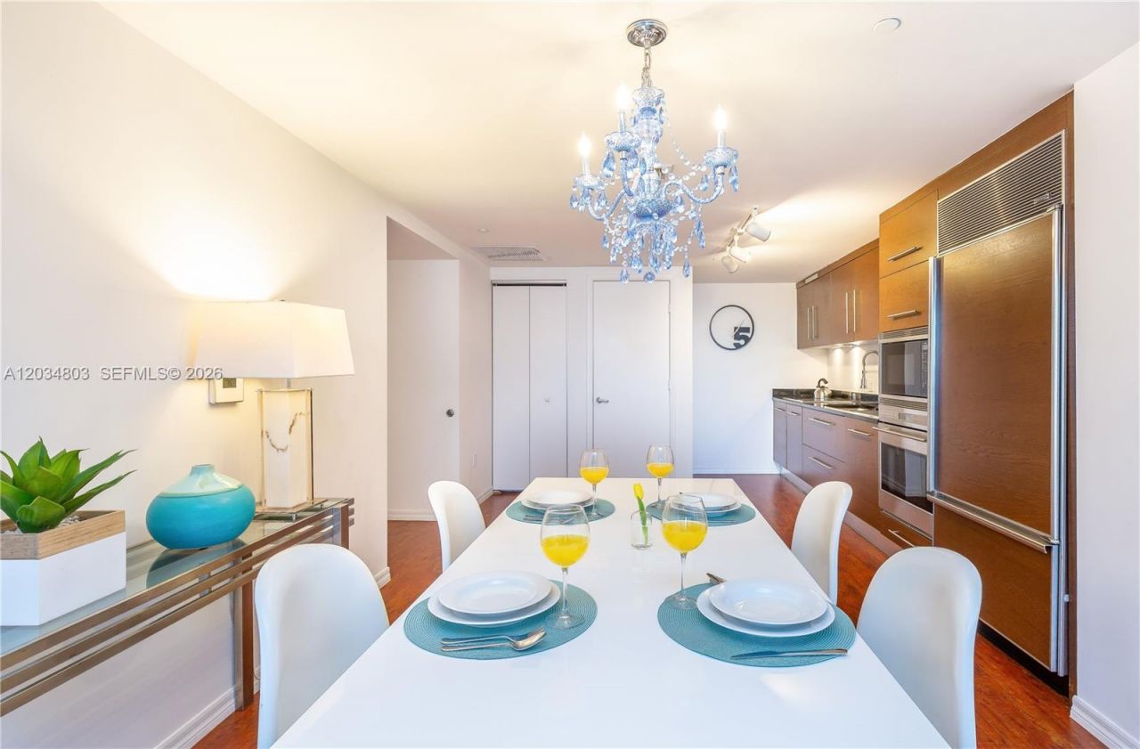 485 Brickell Ave , Unit 3211, Miami, FL 33131 Photo