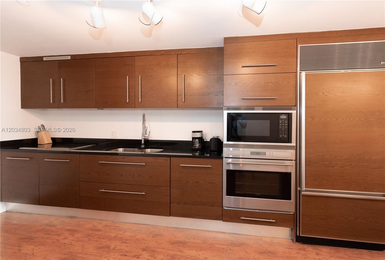 485 Brickell Ave , Unit 3211, Miami, FL 33131 Photo