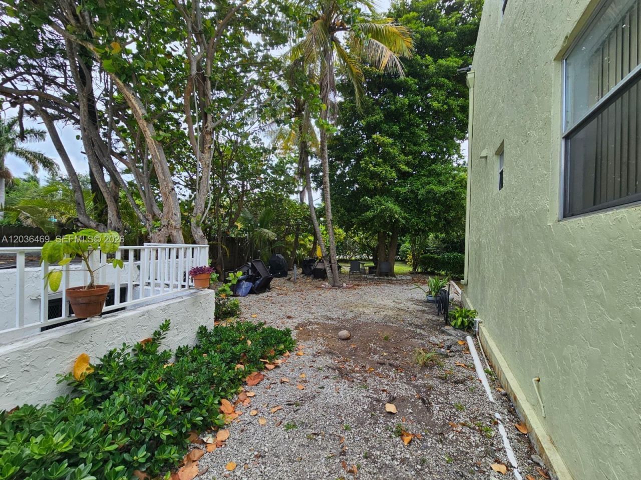 520 NE 38th St, Unit 12, Miami, FL 33137 Photo