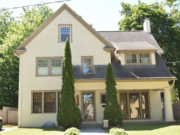 33 Stratford Terrace, Springfield, MA 01108