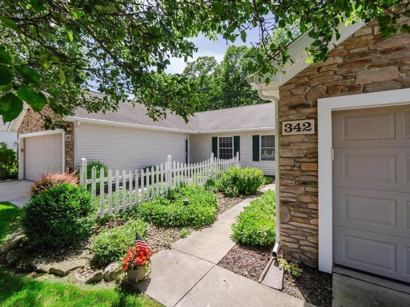 342 Lighthouse Oval Drive, Unit 342, Marblehead, OH 43440 Photo 6