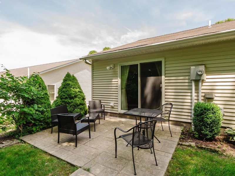 342 Lighthouse Oval Drive, Unit 342, Marblehead, OH 43440 Photo 8