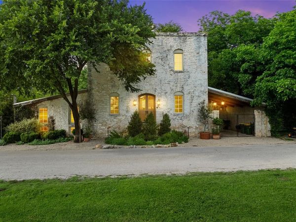 401 E Avenue A, Valley Mills, TX 76689