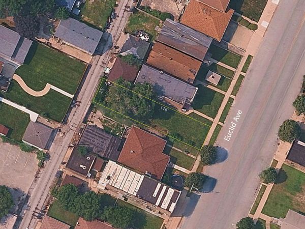 3826 Euclid Avenue , East Chicago, IN 46312