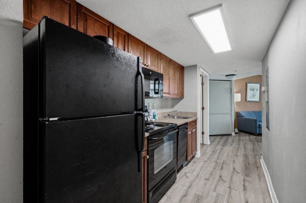 5200 N Ocean Blvd. Photo 15