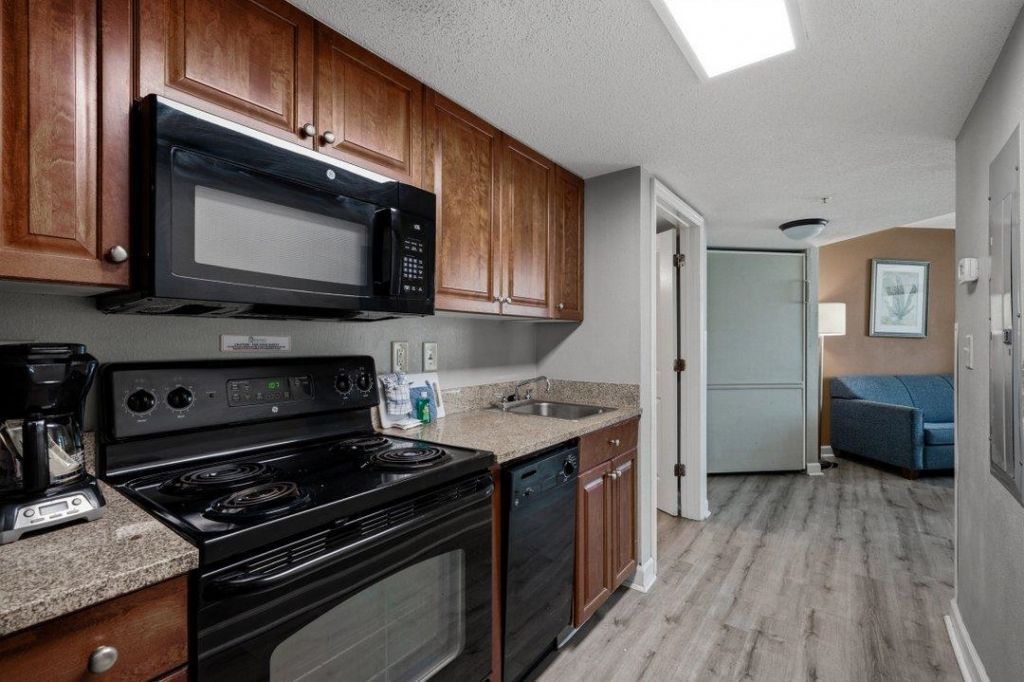 5200 N Ocean Blvd. Photo 8