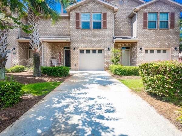 2109 Wilsons Plover Circle, Navarre, FL 32566