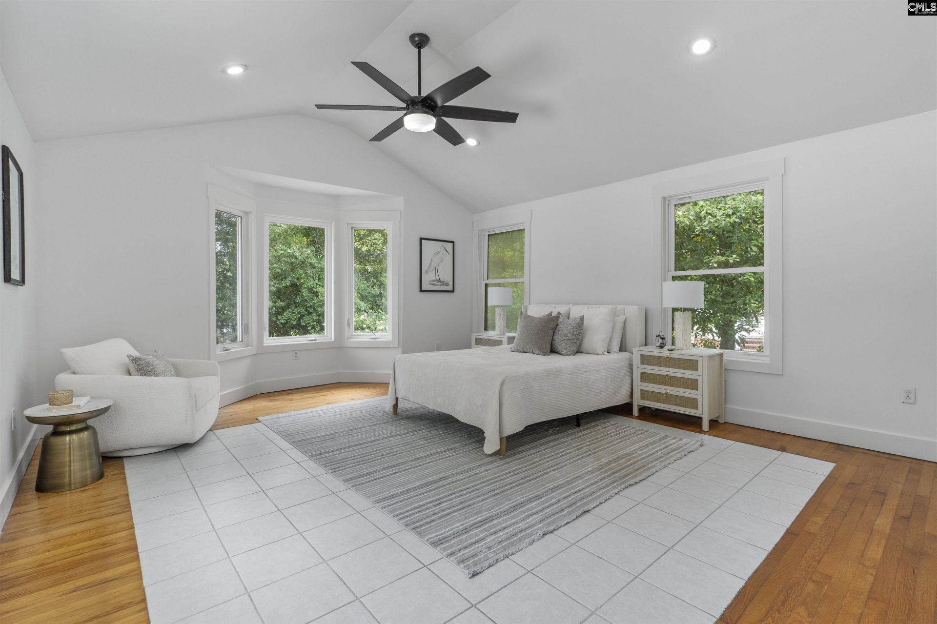 18 Northlake Road  Photo 15