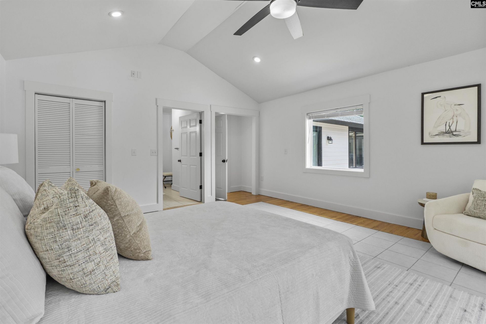 18 Northlake Road  Photo 16