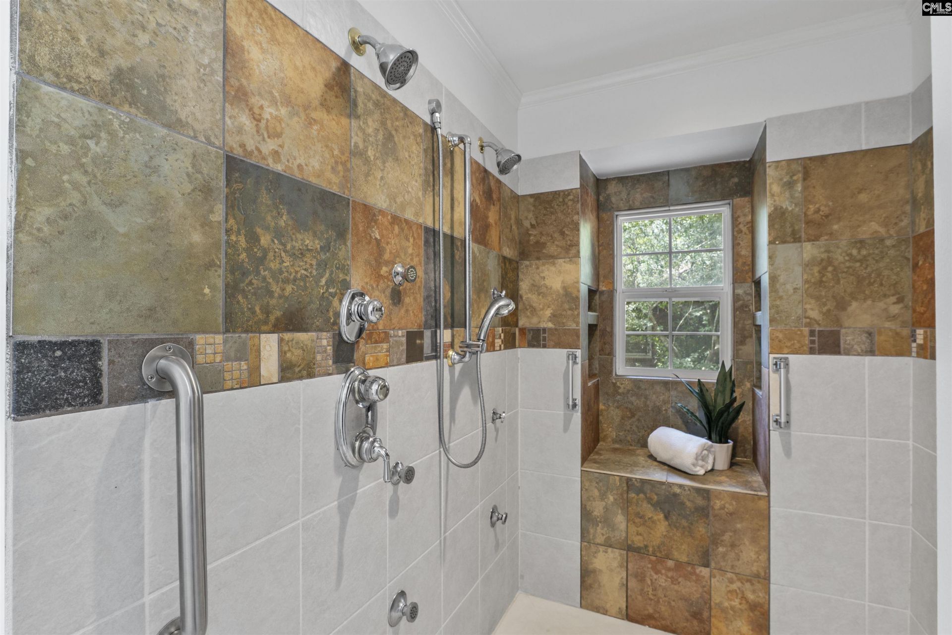 18 Northlake Road  Photo 18