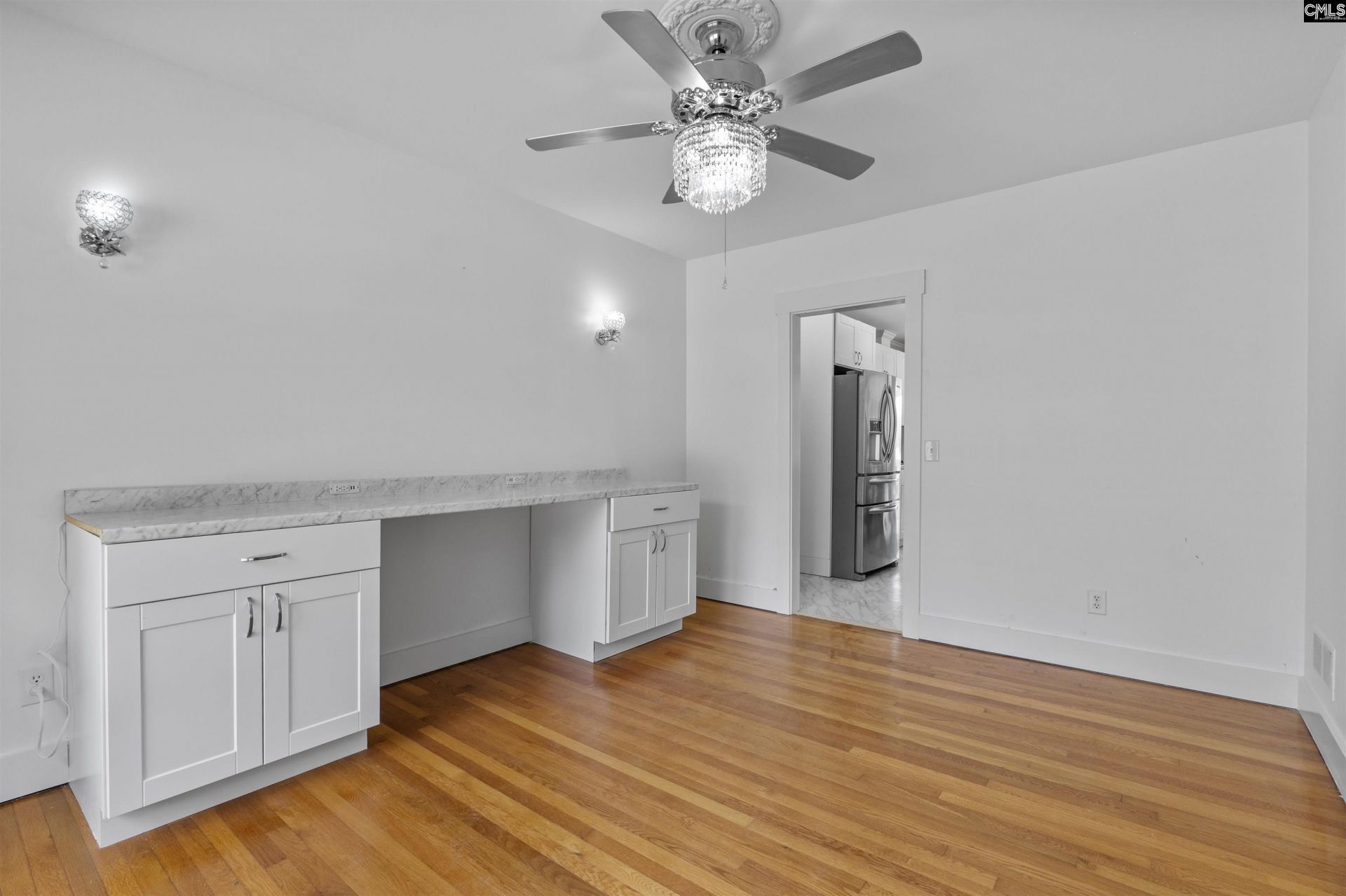 18 Northlake Road  Photo 20