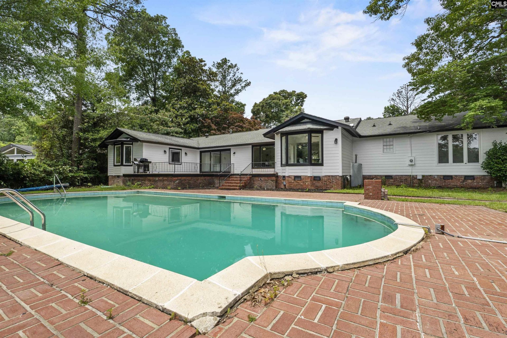 18 Northlake Road  Photo 32