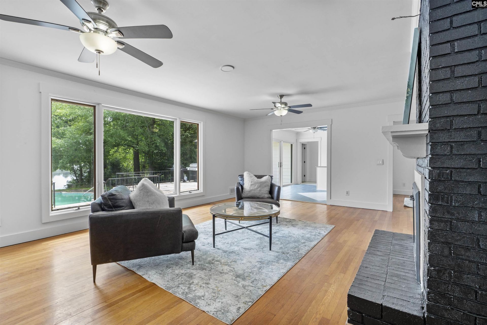 18 Northlake Road  Photo 7