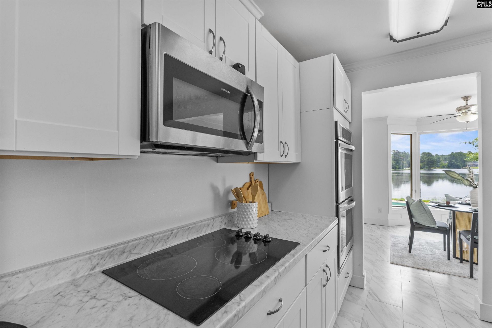 18 Northlake Road  Photo 9