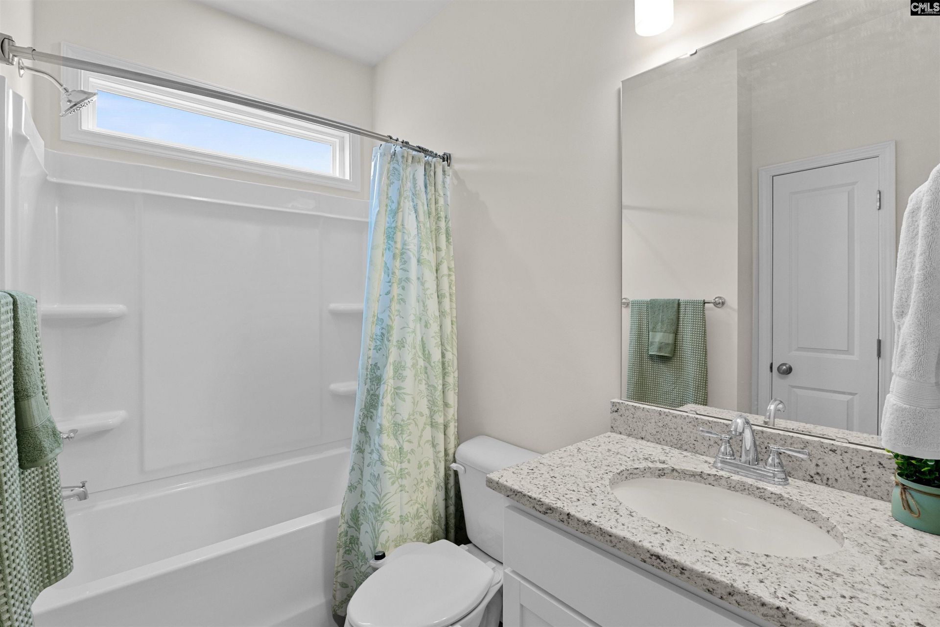 29 Harvest Glen Drive  Photo 6