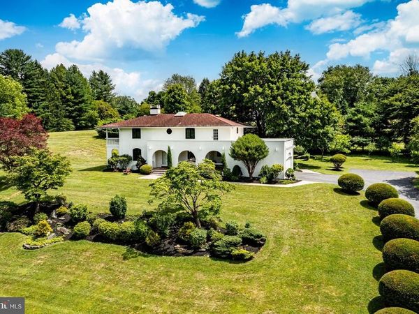 2450 WHITE HORSE ROAD, BERWYN, PA 19312