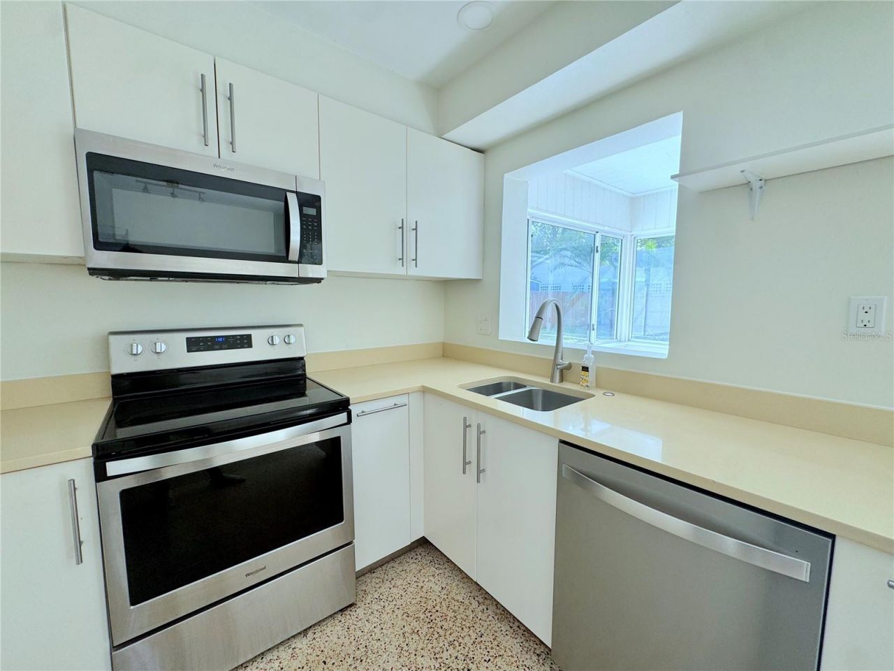 4722 Stevens Drive, Sarasota, FL 34234 Photo