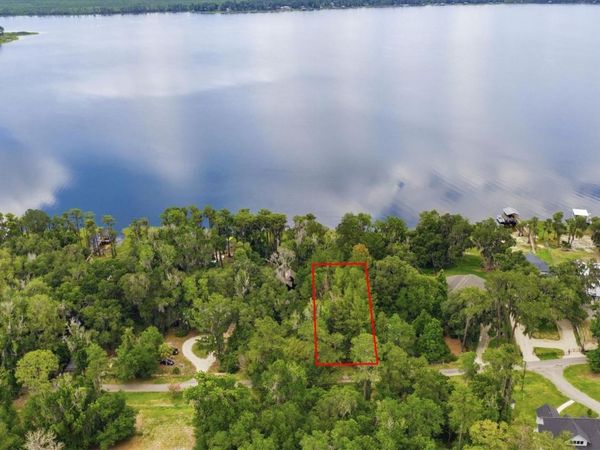 21060 NE 117TH AVENUE , WALDO, FL 32694