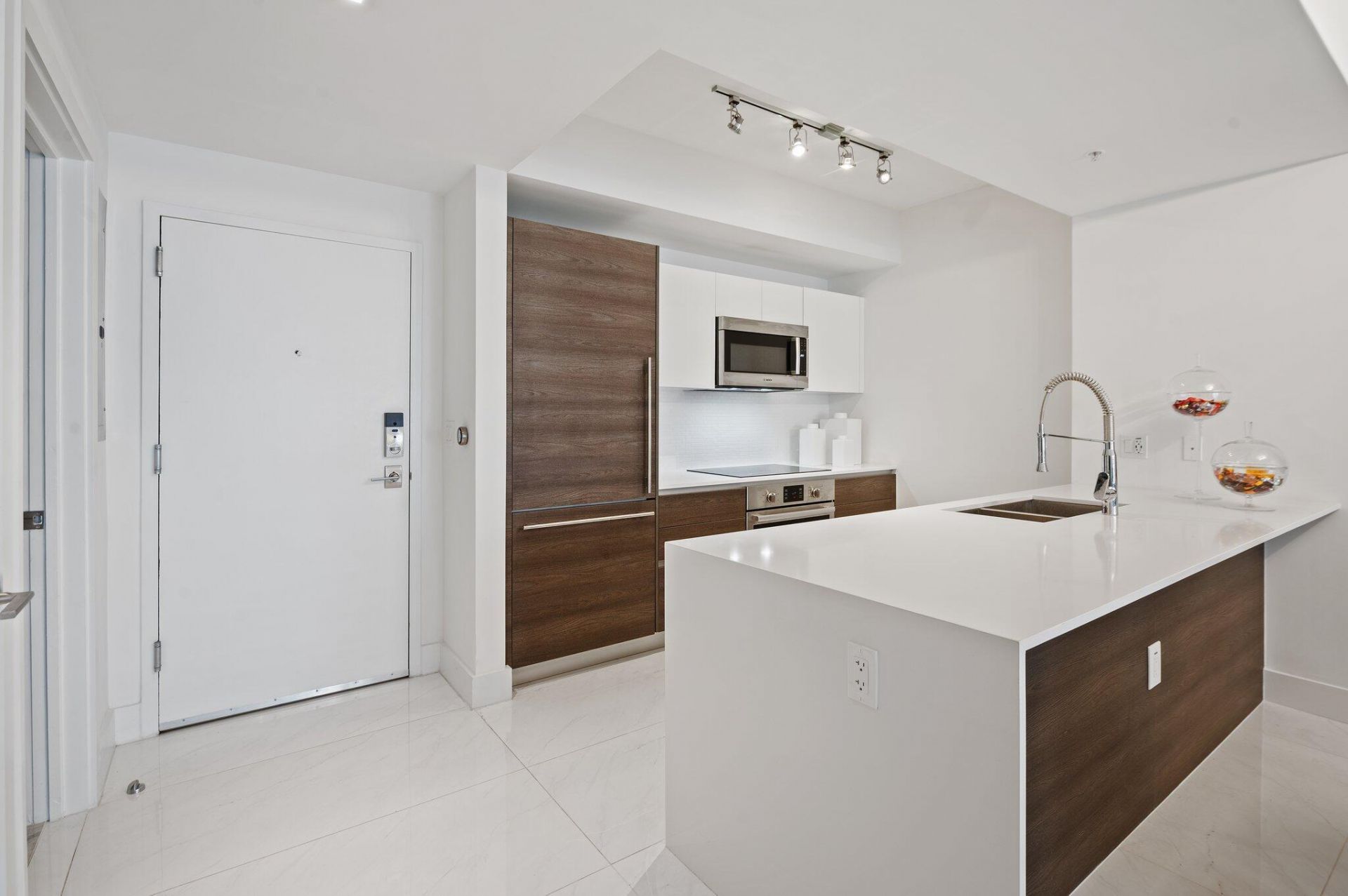 301 Altara Avenue, Unit 718, Coral Gables, FL 33146 Photo